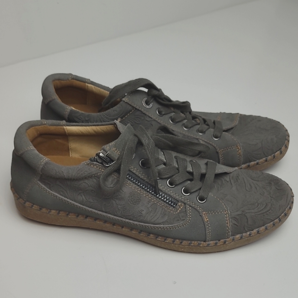 BIZA AZTEC 2 GRAY SUEDE LEATHER EMBOSSED FLORAL BOHO SNEAKERS WOMENS 41